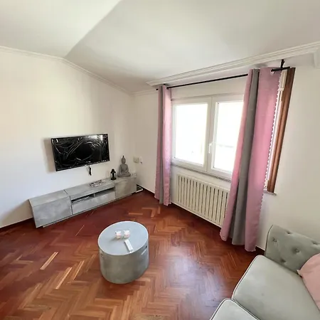 Pink Panther Apartmán *